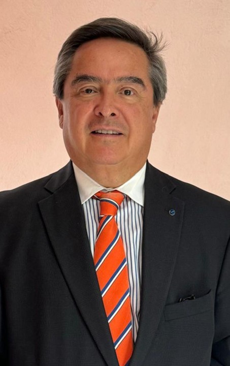 Luis de Angoitia Becerra
